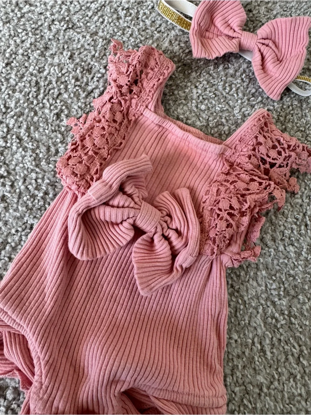 ✨Pink Ribbed Lace Baby One-Piece Romper with Bow Headband✨